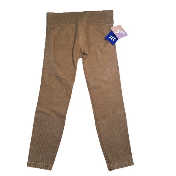 Women’s Joy Lab High Rise Ribbed Seamless 7/8 Length Leggings Sand Size Large - Picture 1 of 13